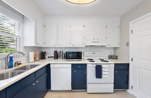 Southwest Raleigh House | Raleigh Cityside Duplex Unit A