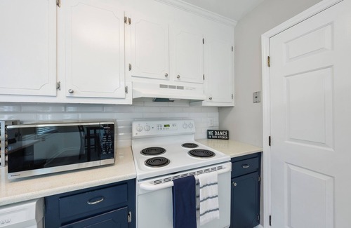 Southwest Raleigh House | Raleigh Cityside Duplex Unit A