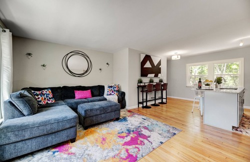 Southeast Raleigh House | Raleigh House-Large Groups, Basement with Gameroom