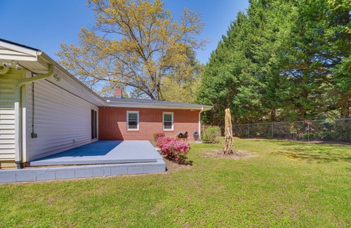 Northeast Raleigh House | Raleigh Retreat ~ 5 Mi to Dtwn & Historic Oakwood!