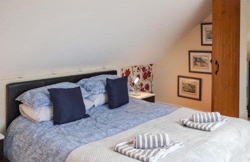 Capel Coch House | Rallt Cottage