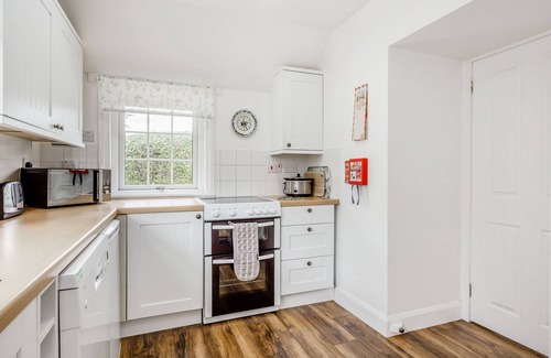 Newtyle Cottage | Ralston Bothy