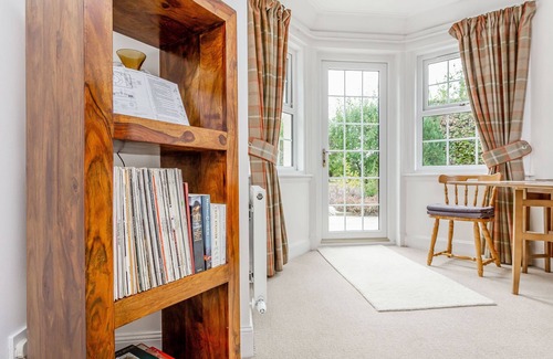 Newtyle Cottage | Ralston Bothy