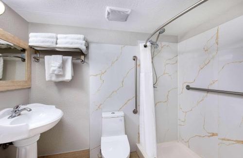 Bowling Green Hotel | Ramada by Wyndham Bowling Green