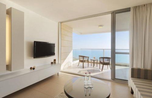 Netanya Hotel | Ramada Hotel & Suites by Wyndham Netanya