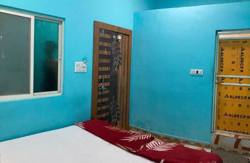 Ujjain House | Ramashrya Homestay Peaceful Stay Near Mahakal & Railway Station