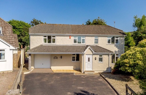 Croyde House | Ramblers - Four Bedroom House, Sleeps 8