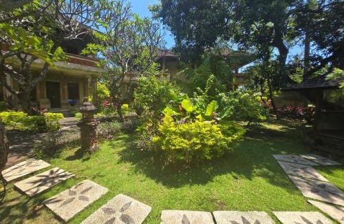Lovina Hotel | Rambutan Hotel