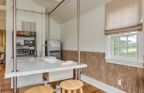 Greenwood House | Ramsay Estate Carriage House – Luxury Retreat with Mountain Views