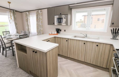 Hasguard Cross Cottage | RAMSEY, pet friendly, character holiday cottage in Little Haven
