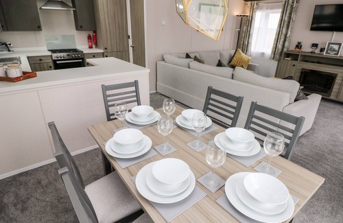 Hasguard Cross Cottage | RAMSEY, pet friendly, character holiday cottage in Little Haven