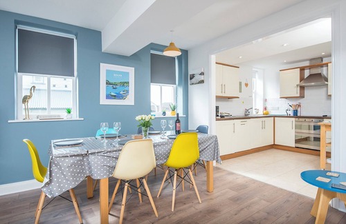 Solva Cottage | Ramsey View, Holiday property Llanunwas, Solva, Sleeps 6, 3 bedrooms, bathrooms
