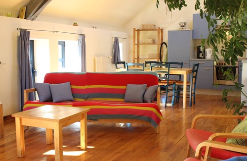 Rance-montbliart Cottage | Rance: country holiday home - RANCE