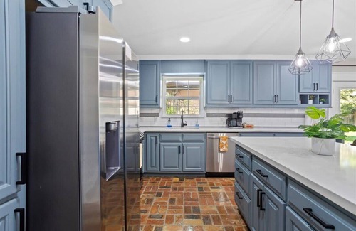Gulfport House | Ranch Home Gem 5BR Home Sleeps 12 with Game Room