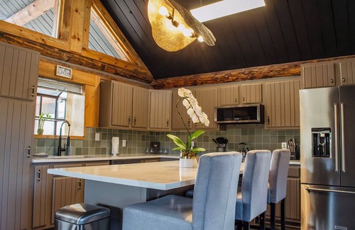 Mancos Cabin | Ranch Life Reimagined, Modern Luxury in the Wild West