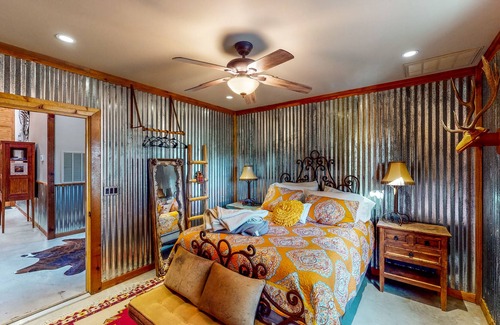 Bandera Cabin | Ranch Lodge on 100+ Acres with Exotic Wildlife, Fishing Ponds & Game Room