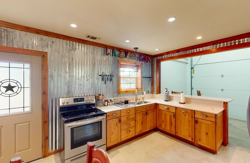 Bandera Cabin | Ranch Lodge on 100+ Acres with Exotic Wildlife, Fishing Ponds & Game Room