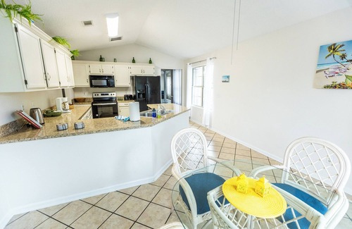 Mount Pleasant House | Ranch near beaches, downtown, Shem Creek, Old Village