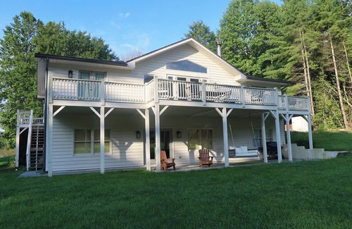 Highlands House | Ranch Retreat: Acres of pristine pasture land with mountain views awaits you!
