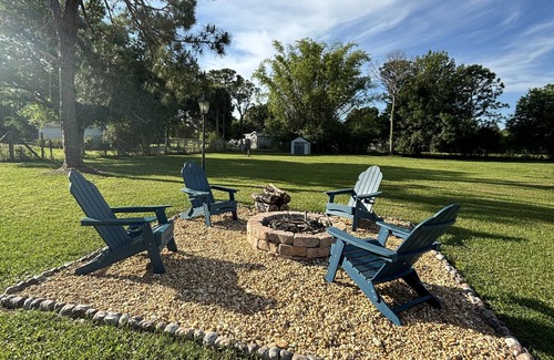 Clewiston House | Rancho Alegre country getaway Bring your boat -lake is 15 mts away. PET FRIENDLY