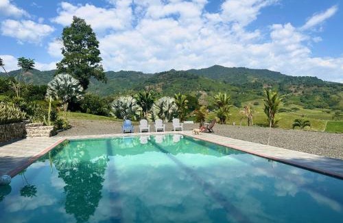 Pereira House | Rancho De Mancho Finca Familiar