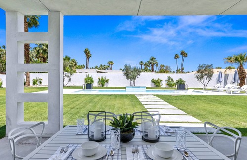 Magnesia Falls Cove House | Rancho Escape | A Louisa Davis Property