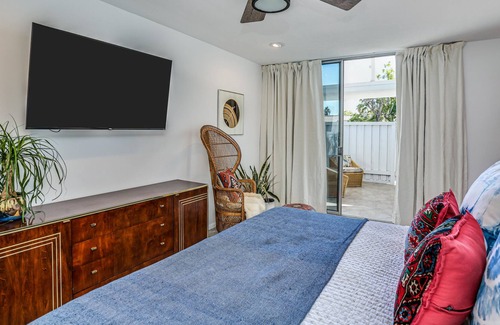 Magnesia Falls Cove Condo | Rancho Mirage Mid century A-frame bungalow 2 bedroom 2 bath. Mountain views.