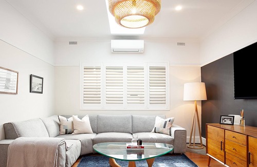 Randwick House | Randwick Rose (IH) - Stunning 3-bedroom home with sunny lush green garden.