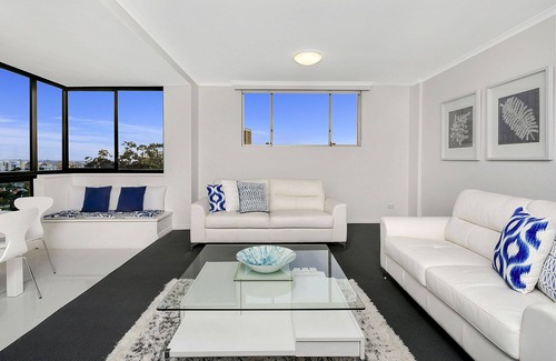 Cremorne Apartment | RANG2 - Ultra Convenient Spectacular Harbour Views