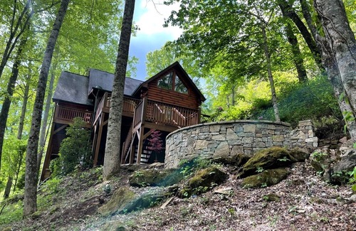 Maggie Valley House | Range Views - Sleeps 6, Firepit, Hot Tub