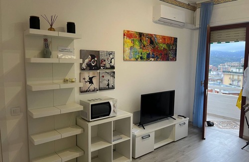 Rapallo Apartment | Rapallo vacation apartment with parking and wi-fi a few km from Portofino