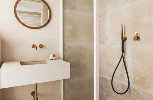 Historical Center Bruges Bed & Breakfast | Raphaëlles Boutique b&b