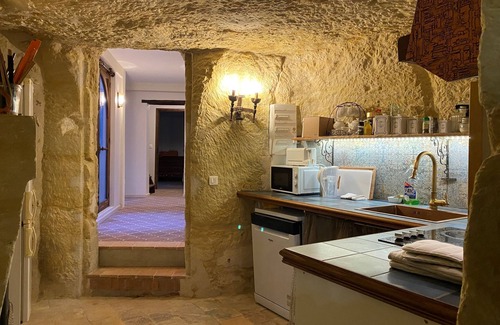 Lussault-sur-Loire House | Raphaël at our 'Clos Lussault' near Amboise in the Loire Valley