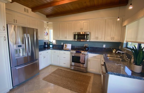 Ventura House | Raptor's View - Million Dollar Views From The Ventura Hillsides