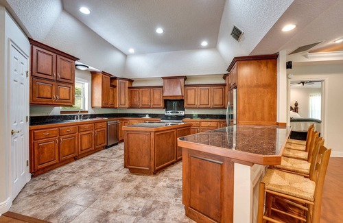 Middleburg House | Rare 30 Acres Along Black Creek |Country Retreat |Escape the City |Covered Balcony |Firepit & BBQ
