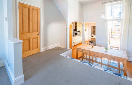 Vauxhall House | Rare 5 bed house in Vauxhall with roof terrace