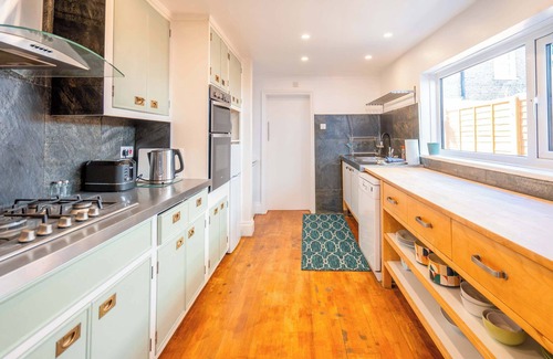 Vauxhall House | Rare 5 bed house in Vauxhall with roof terrace