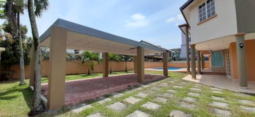 Ampang Villa | Rare and spacious pool villa , 10 minutes from KLCC & Pavillion