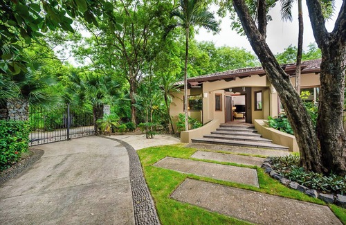 Palm Beach Estates Villa | Rare Beachside 3BR 3BA Villa in Beautiful Playa Grande w/AC, pool & pool table