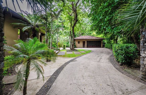 Palm Beach Estates Villa | Rare Beachside 3BR 3BA Villa in Beautiful Playa Grande w/AC, pool & pool table