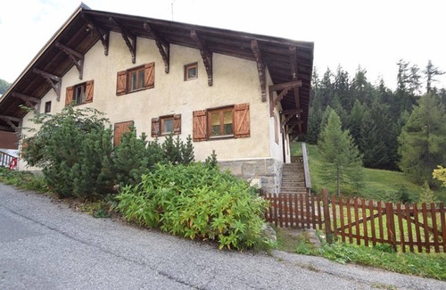 La Roche Ski Chalet | RARE CHALET at the foot of the slopes LA PLAGNE 15 pers.