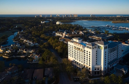 Baytowne Wharf Apartment | Rare Find! 3 Convenient Units! Pool, Pets Allowed, Near Henderson Beach State!