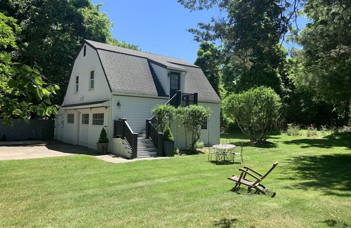 Wading River House | RARE FIND: IMMACULATE COTTAGE at start of the North Fork Wine Country