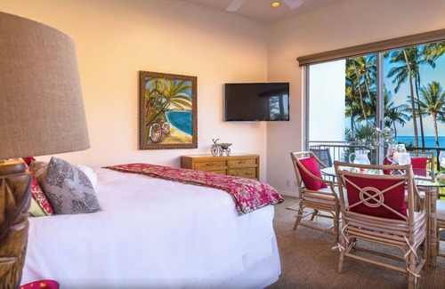 Kihei Villa | RARE, GATED PRIVATE BEACHFRONT HOME, PRIVATE POOL 6 BED 6 BATHS