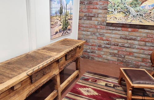 Tubac House | Rare ground-level pedestrian experience in historic Tubac Village.