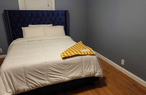 Queens Apartment | ❤️Rare Hidden Gem 2BR Near LGA/JFK & Attractions❤️