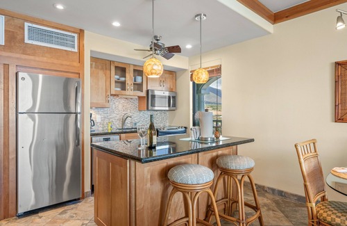 Historic Lahaina Front Street Apartment | Rare Lahaina Shores Oceanfront Corner Unit - Stunning Island Views