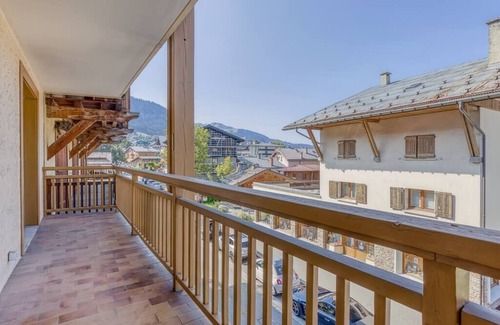Megeve Apartment | Rare. Megève pedestrian apartment, with parking!