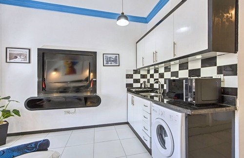 Sheraton Road -Sakkala Apartment | Rare New Marina Hotspot ★ Fast Free WIFI ★ Balcony ★ Pool | SheratonPlaza 414415