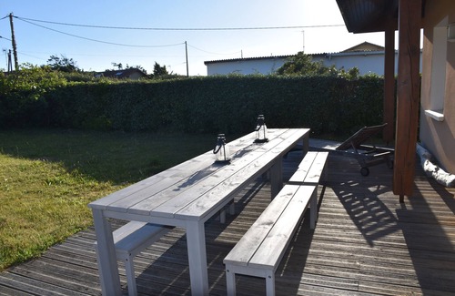 Moliets-et-Maa House | Rare: On the edge of the dune, 100m walk from the beach, house with swimming pool, sleeps 10.